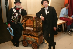 043_Leirkastenmaenner